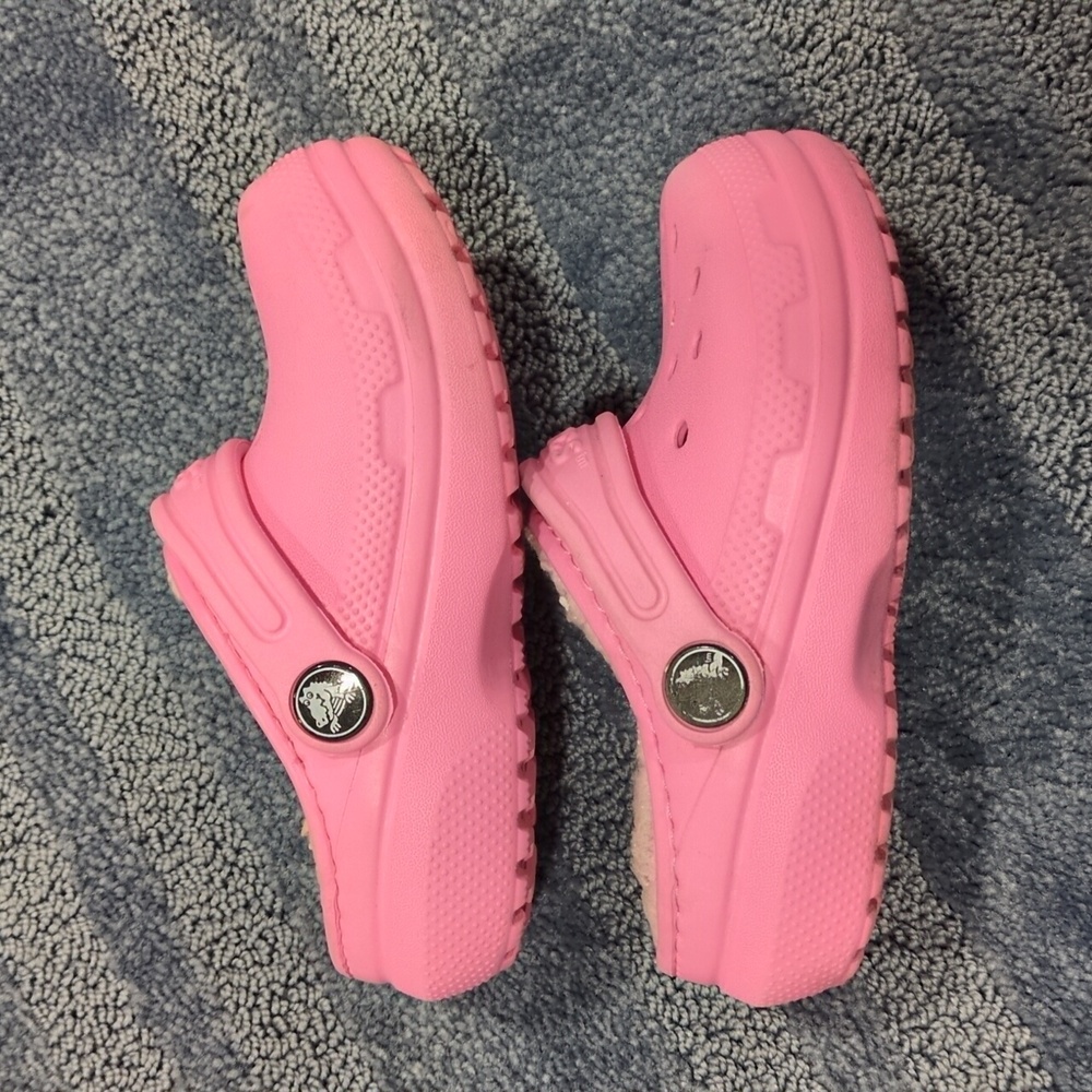 CROCS Girls Bundle, Pink Fur Lined & Pink/Purple Marbled - Picture 6 of 13